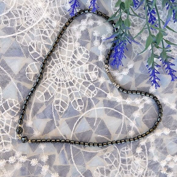 Vintage Hematite Necklace 18” - Picture 2 of 8